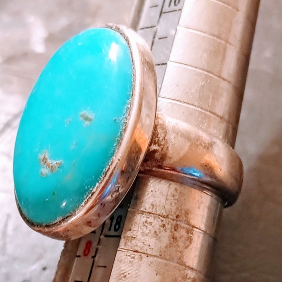 Vintage Native Western handmade Turquoise Gemstone and Sterling Silver Sz 8 Ring - Picture 3 of 7